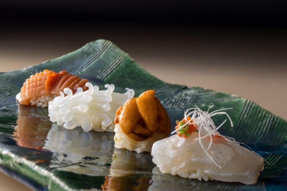 やま中・本店　鮨と日本料理