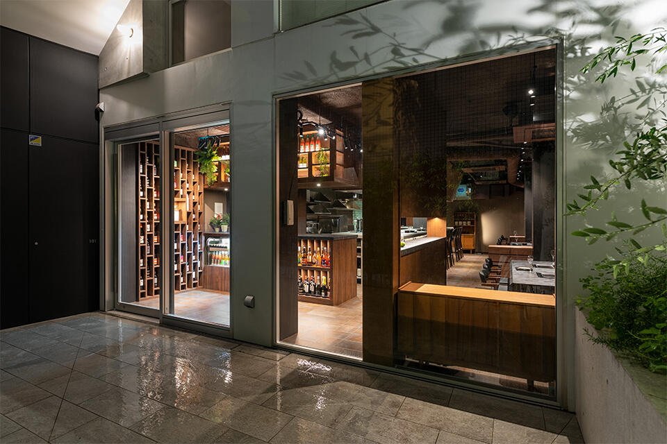 和牛とワイン　焼肉きゅうこん