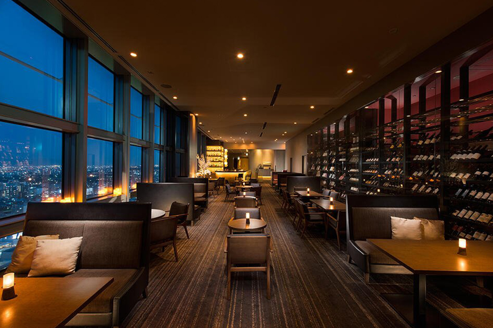 バー＆ダイニング CLOUDS