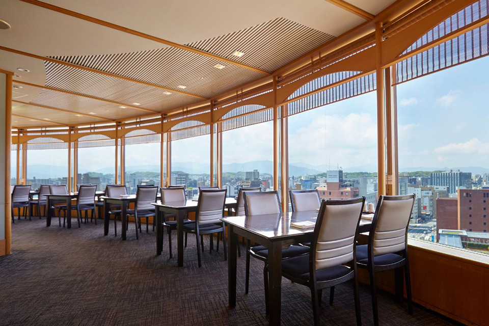 日本料理　千羽鶴